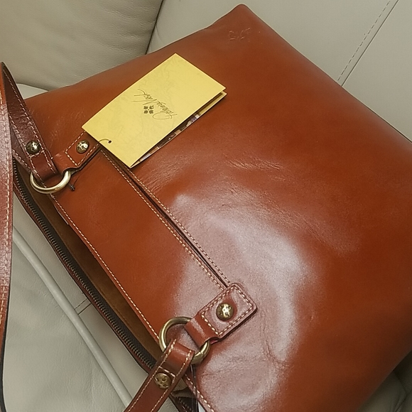 Patricia Nash alessano tooled tote NWT - Picture 6 of 8